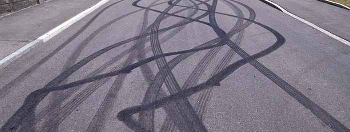 truck wreck accident skid marks